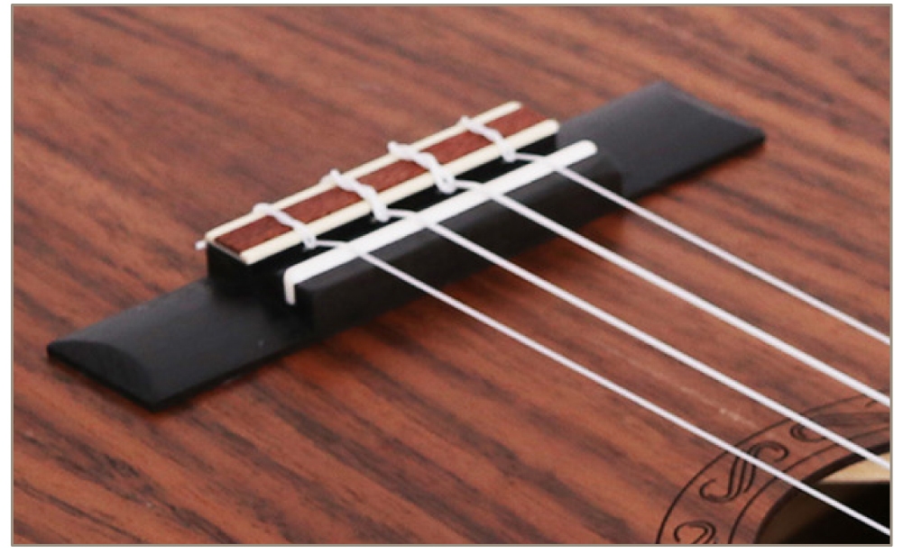 Ukelele Smiger GKB-90_05.jpg